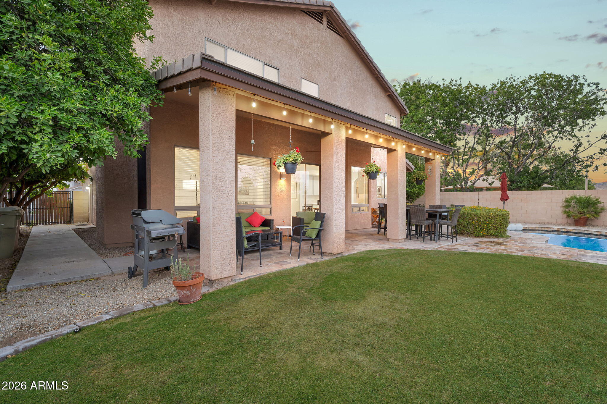 6977 W LONE CACTUS Drive