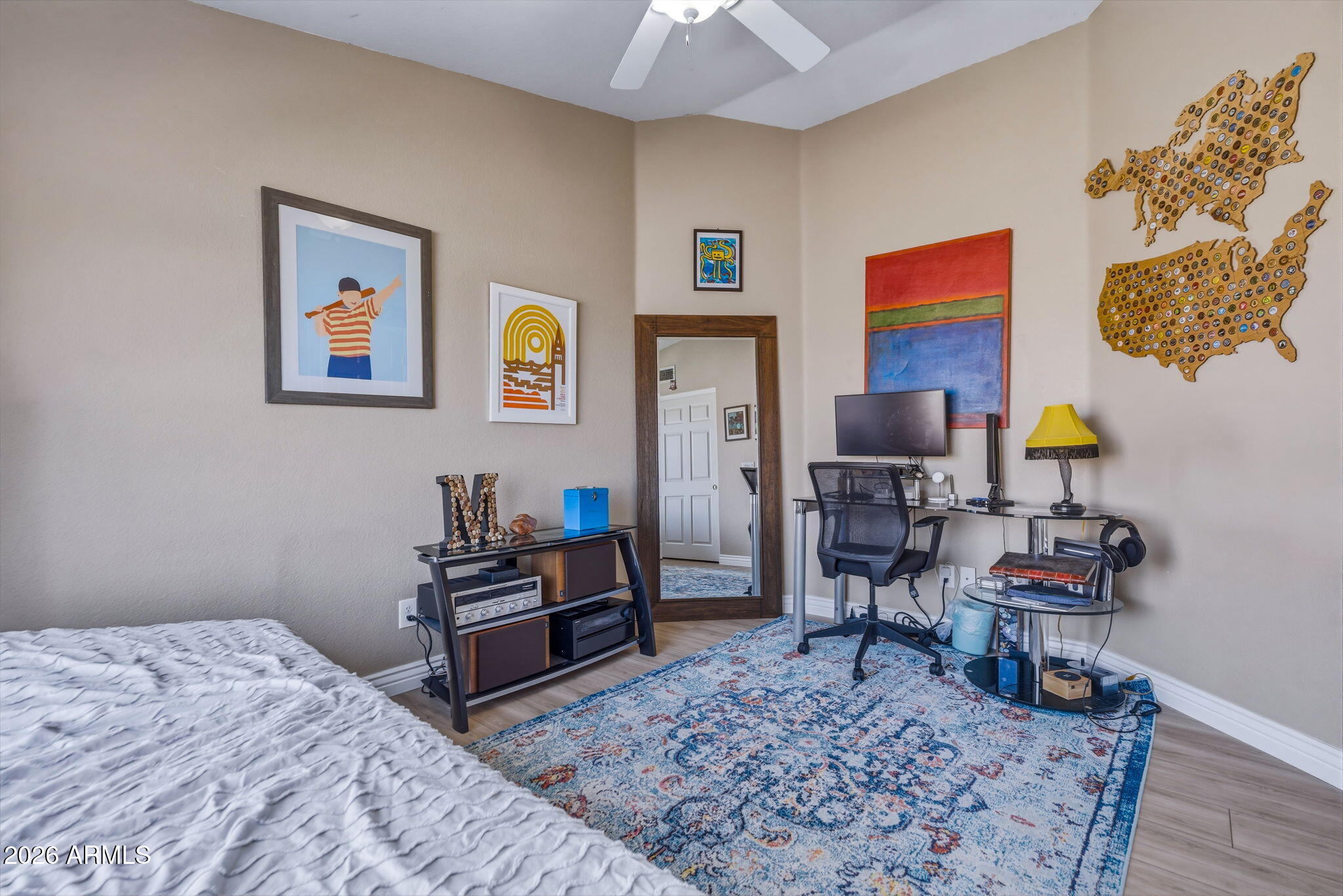 1208 E Beverly Lane