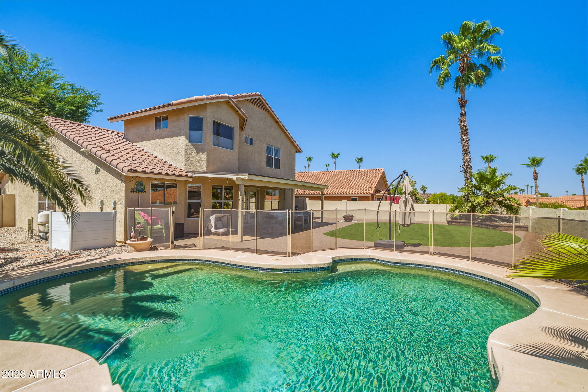 1208 E Beverly Lane