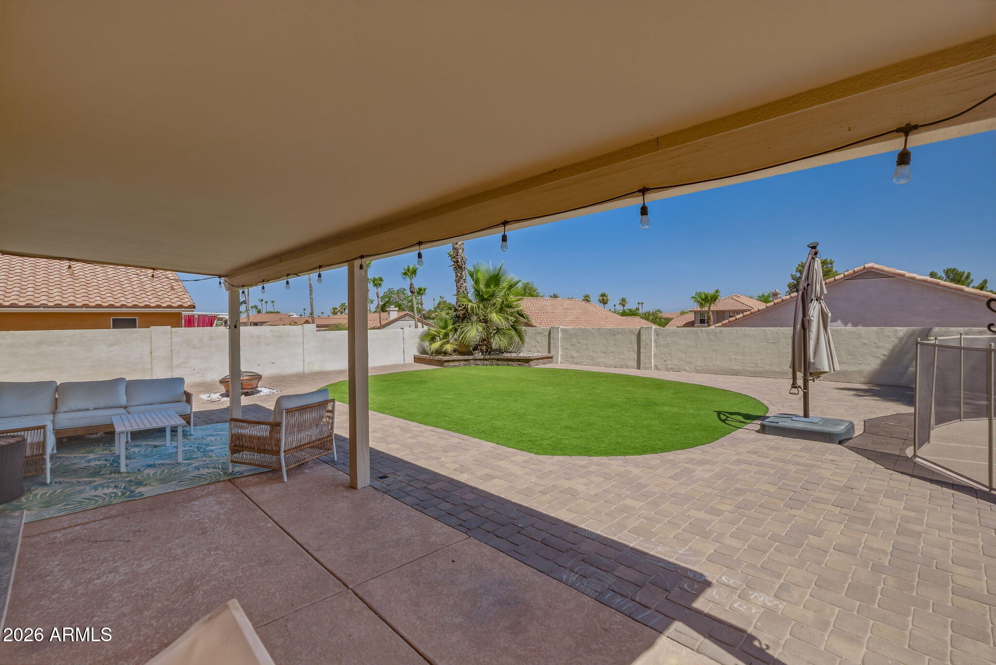 1208 E Beverly Lane