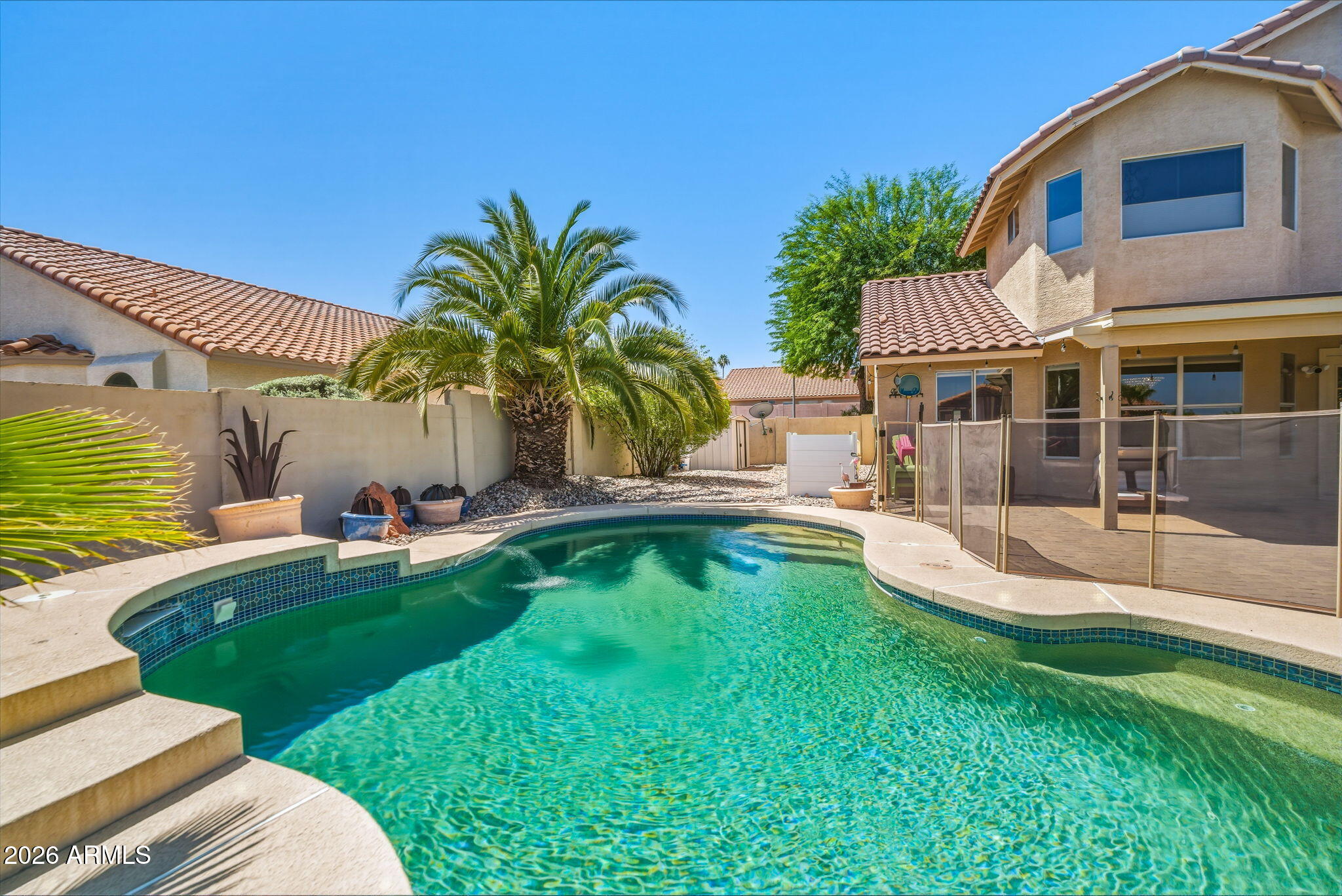 1208 E Beverly Lane