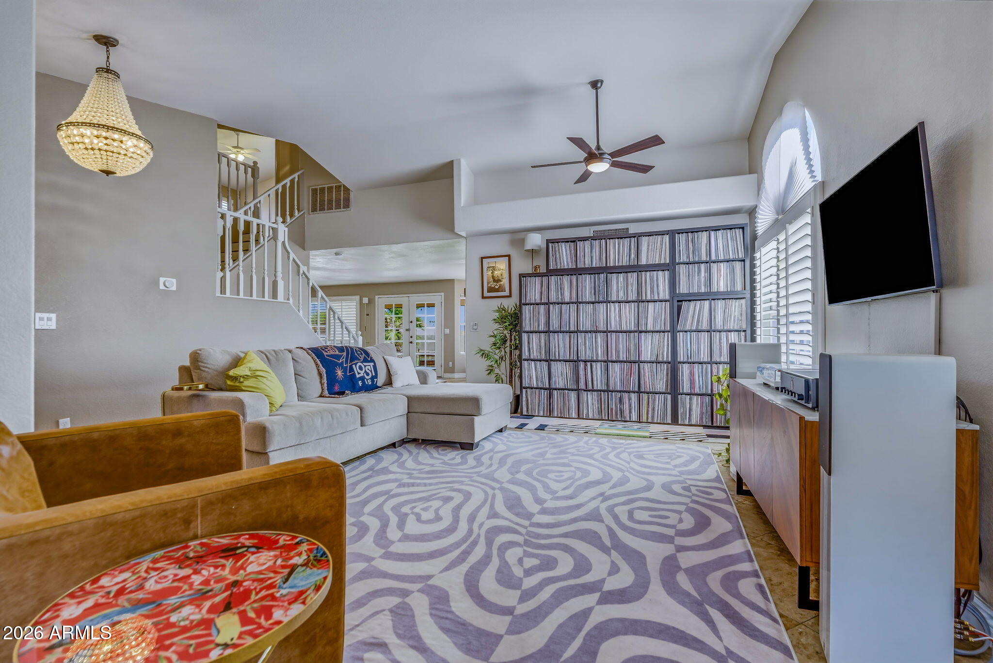 1208 E Beverly Lane