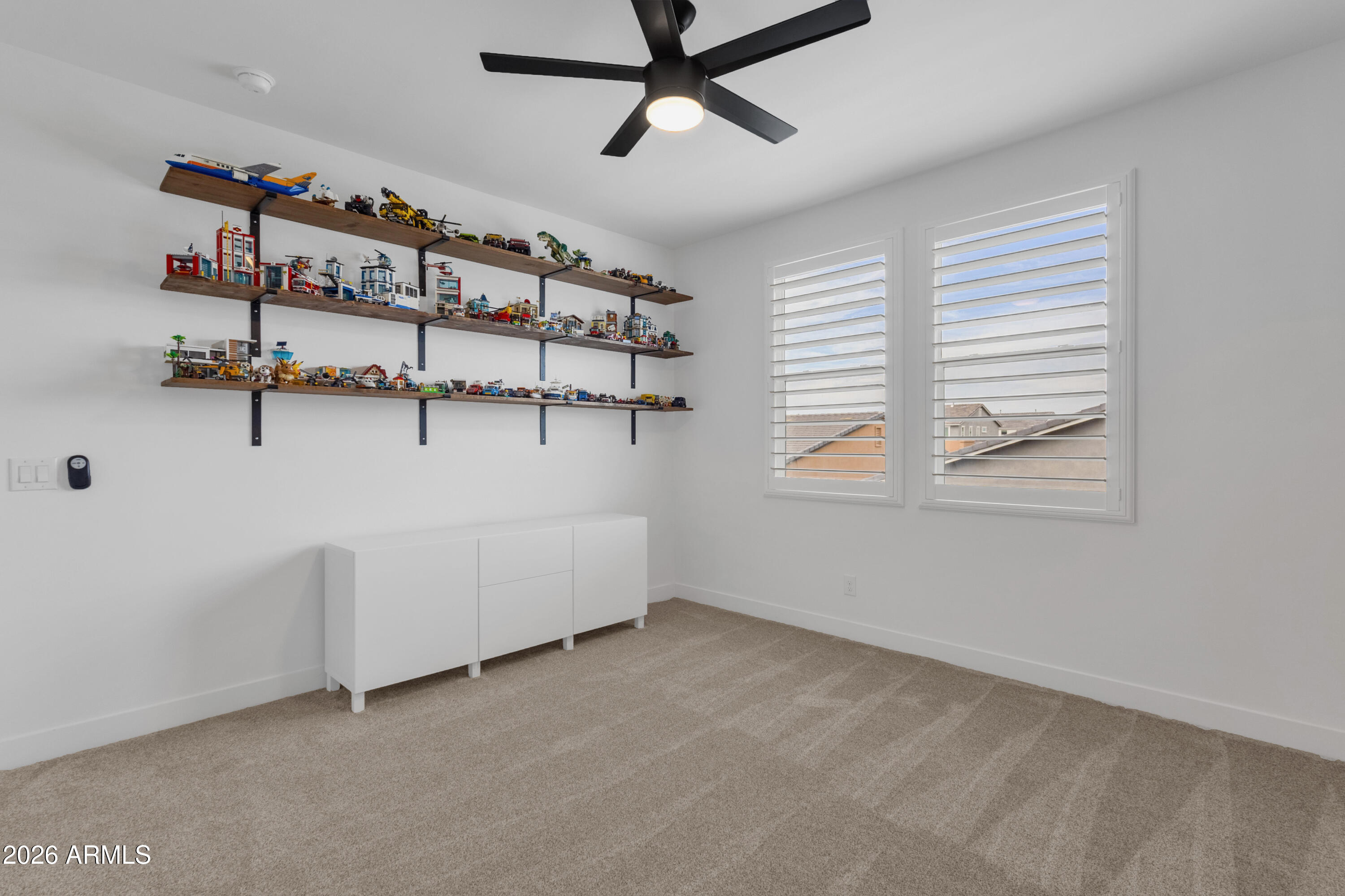 22732 E VIA DEL SOL