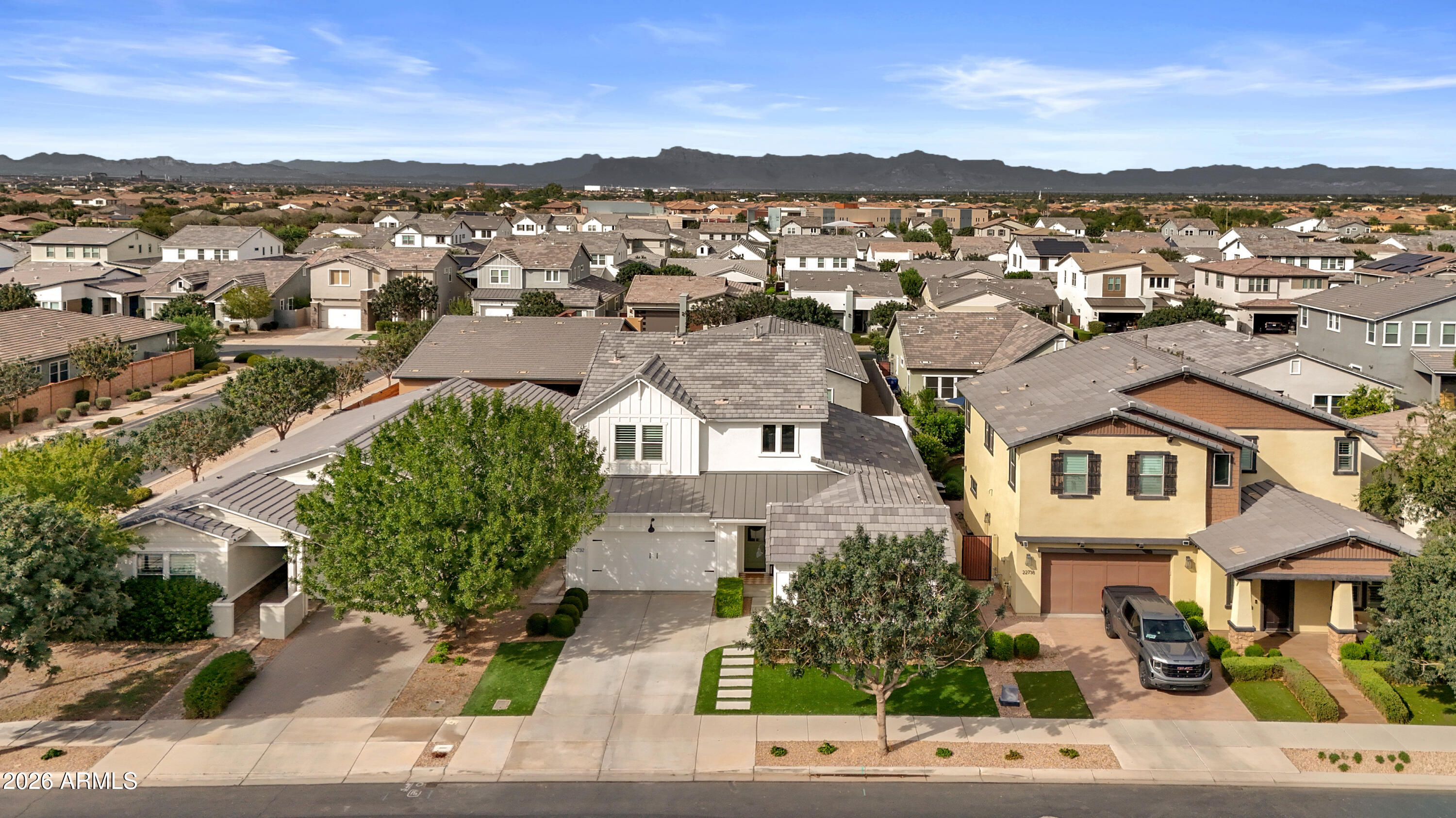 22732 E VIA DEL SOL