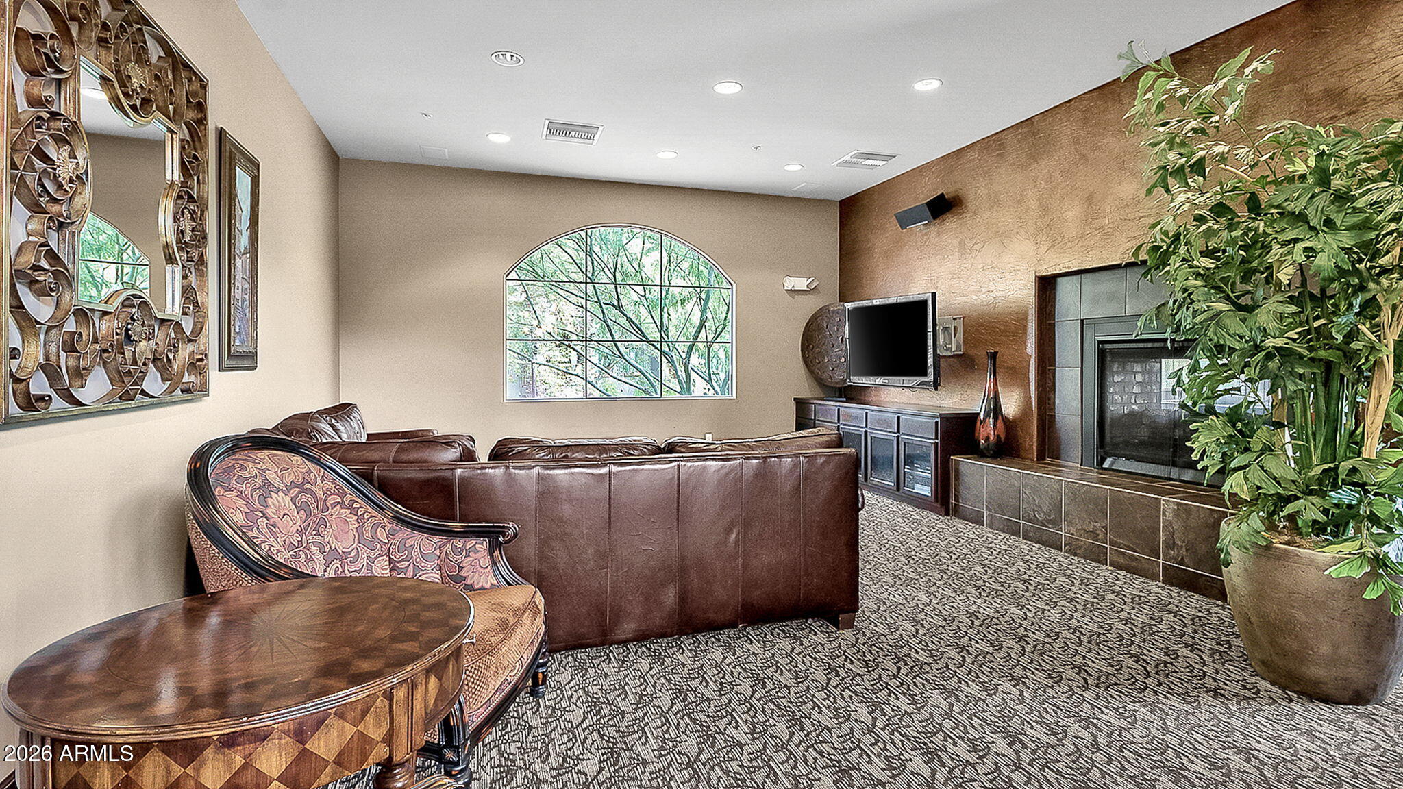 5450 E DEER VALLEY Drive 4181