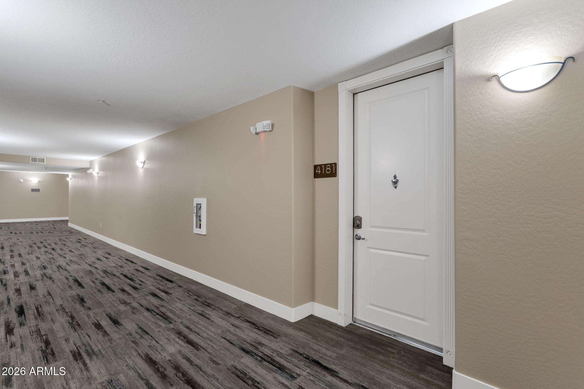 5450 E DEER VALLEY Drive 4181