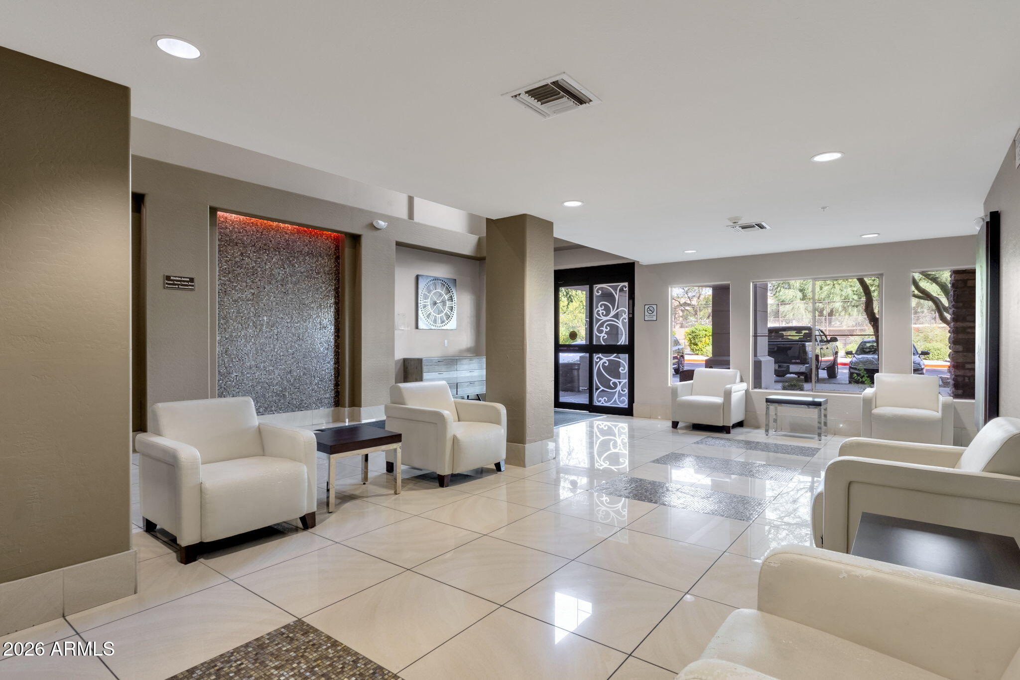5450 E DEER VALLEY Drive 4181