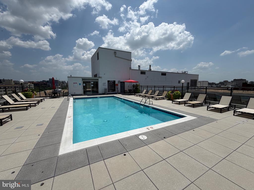 950 25TH STREET NW Unit: 116N