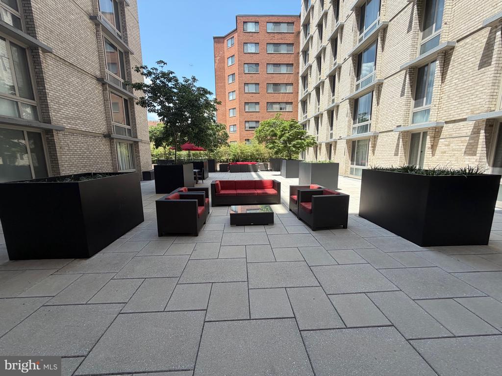 950 25TH STREET NW Unit: 116N