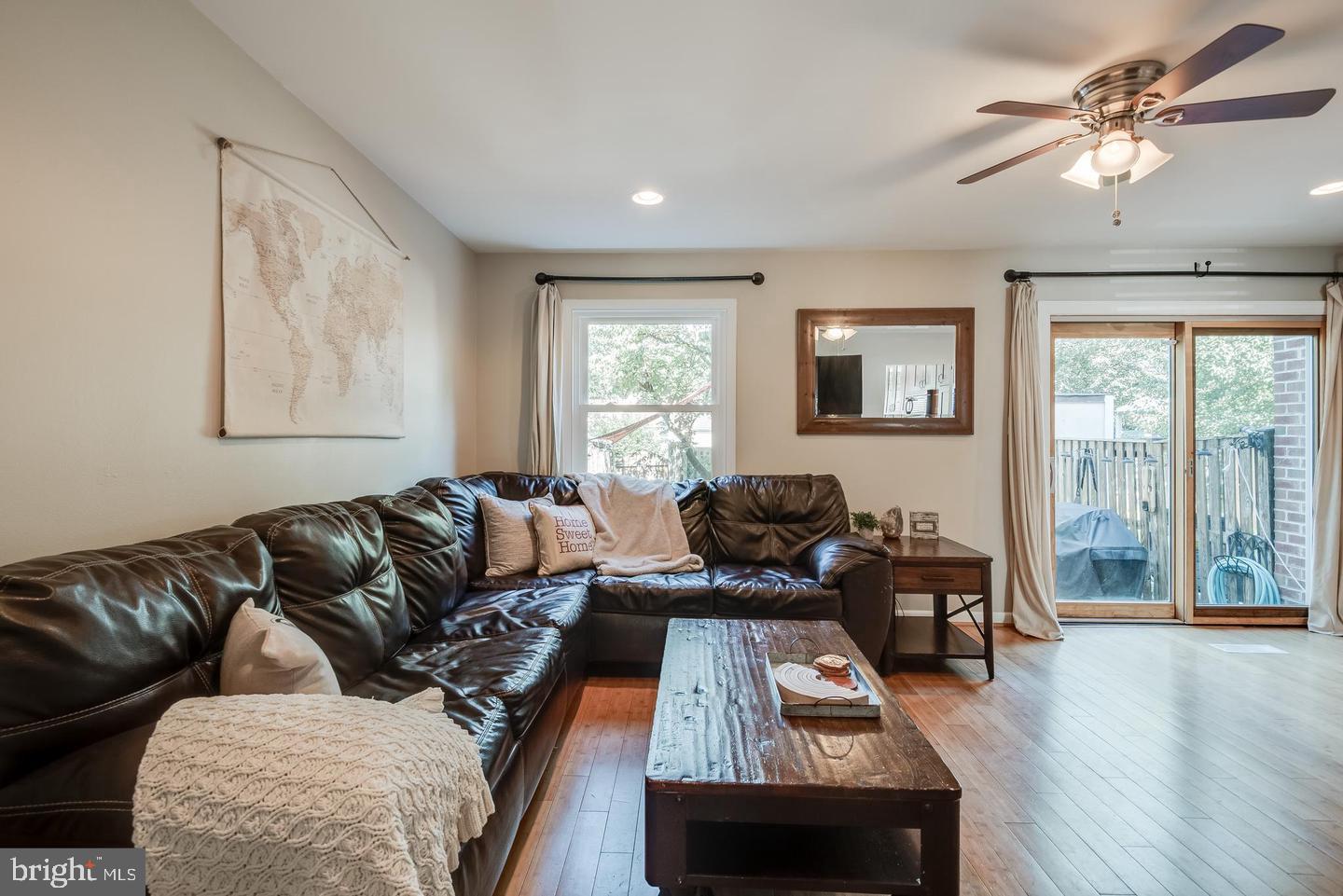 1694 Forest Hill Ct