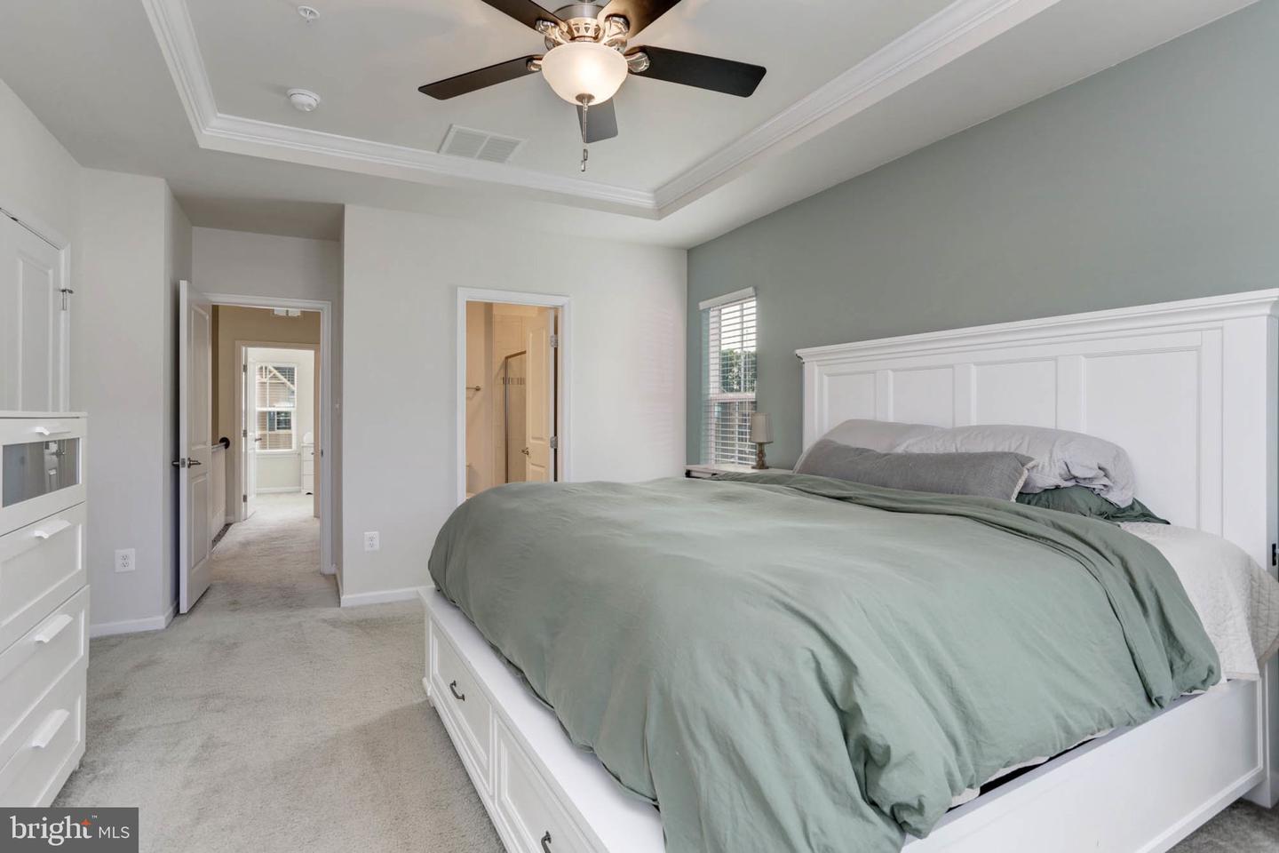 653 Ravenwood Dr