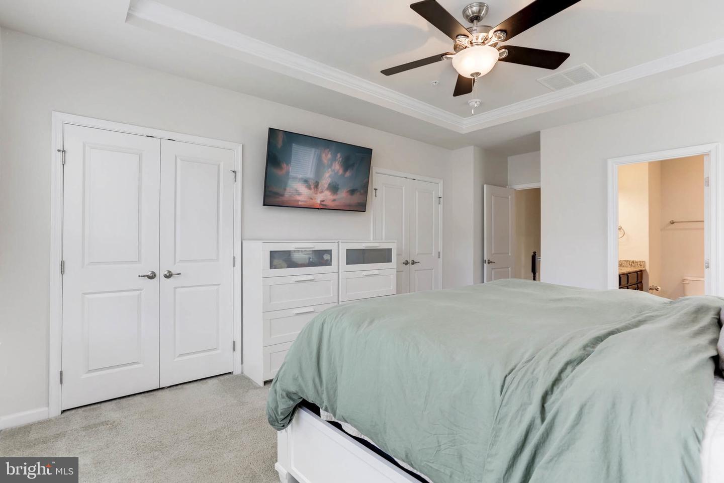 653 Ravenwood Dr