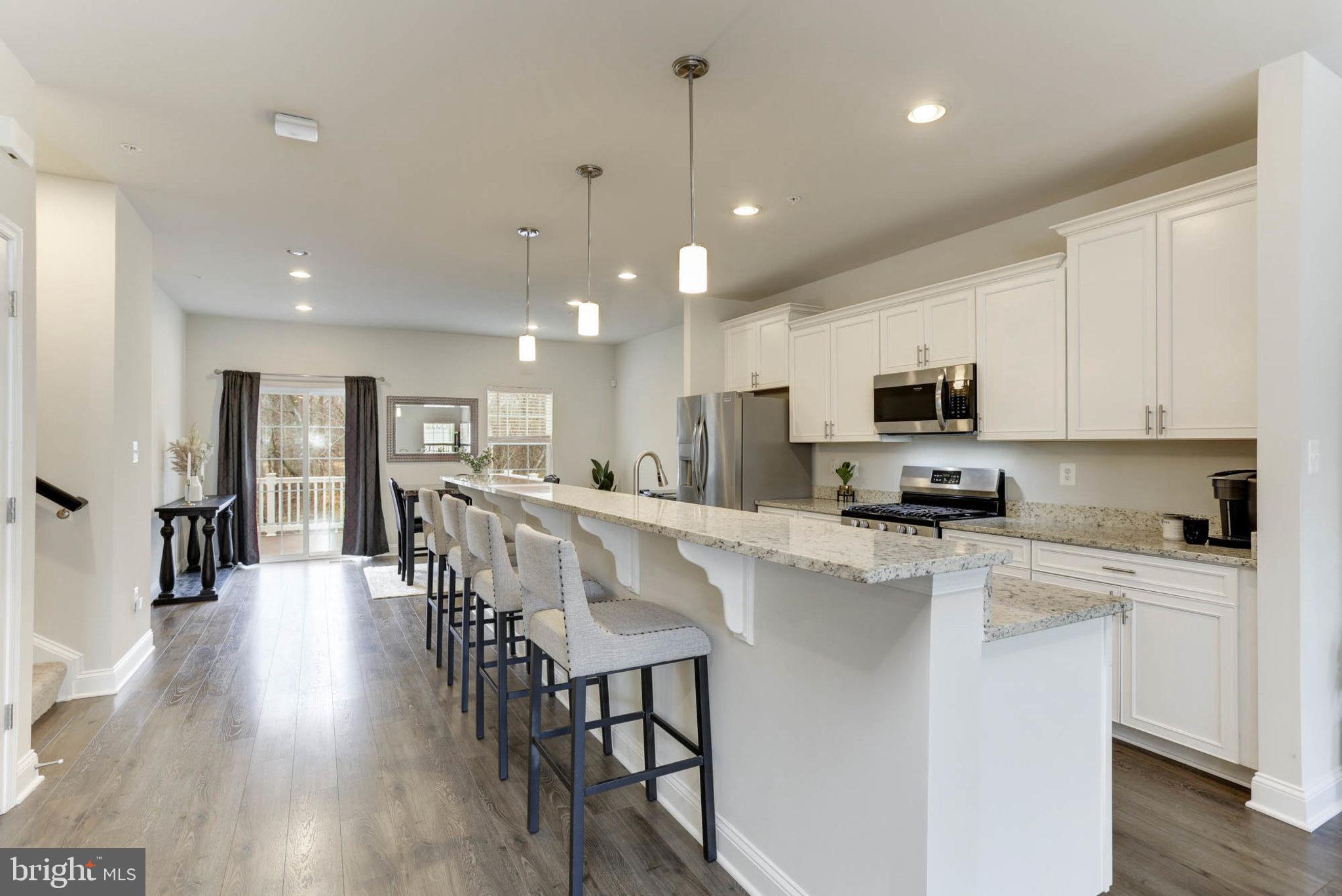 1551 Witchhazel Cir
