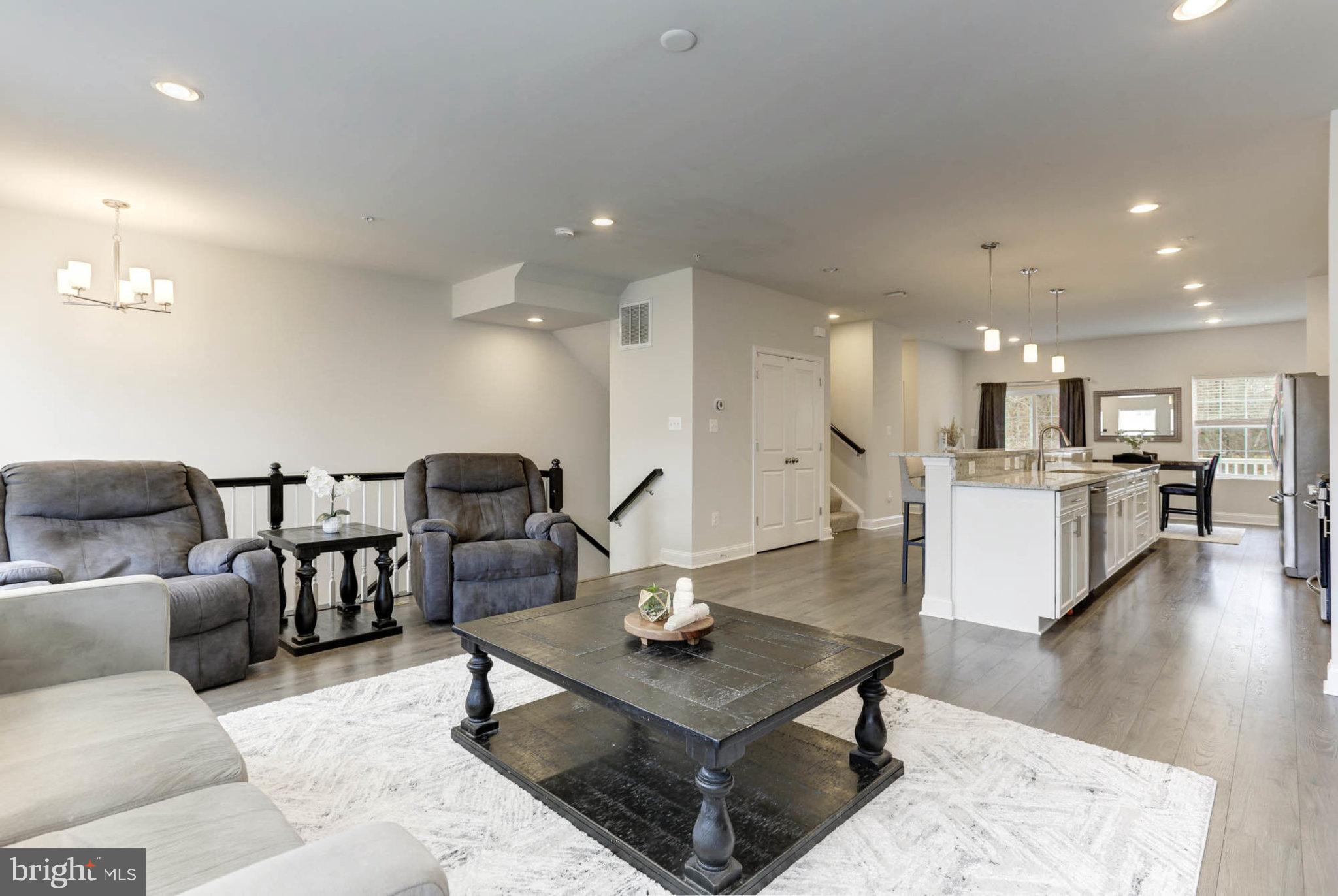 1551 Witchhazel Cir