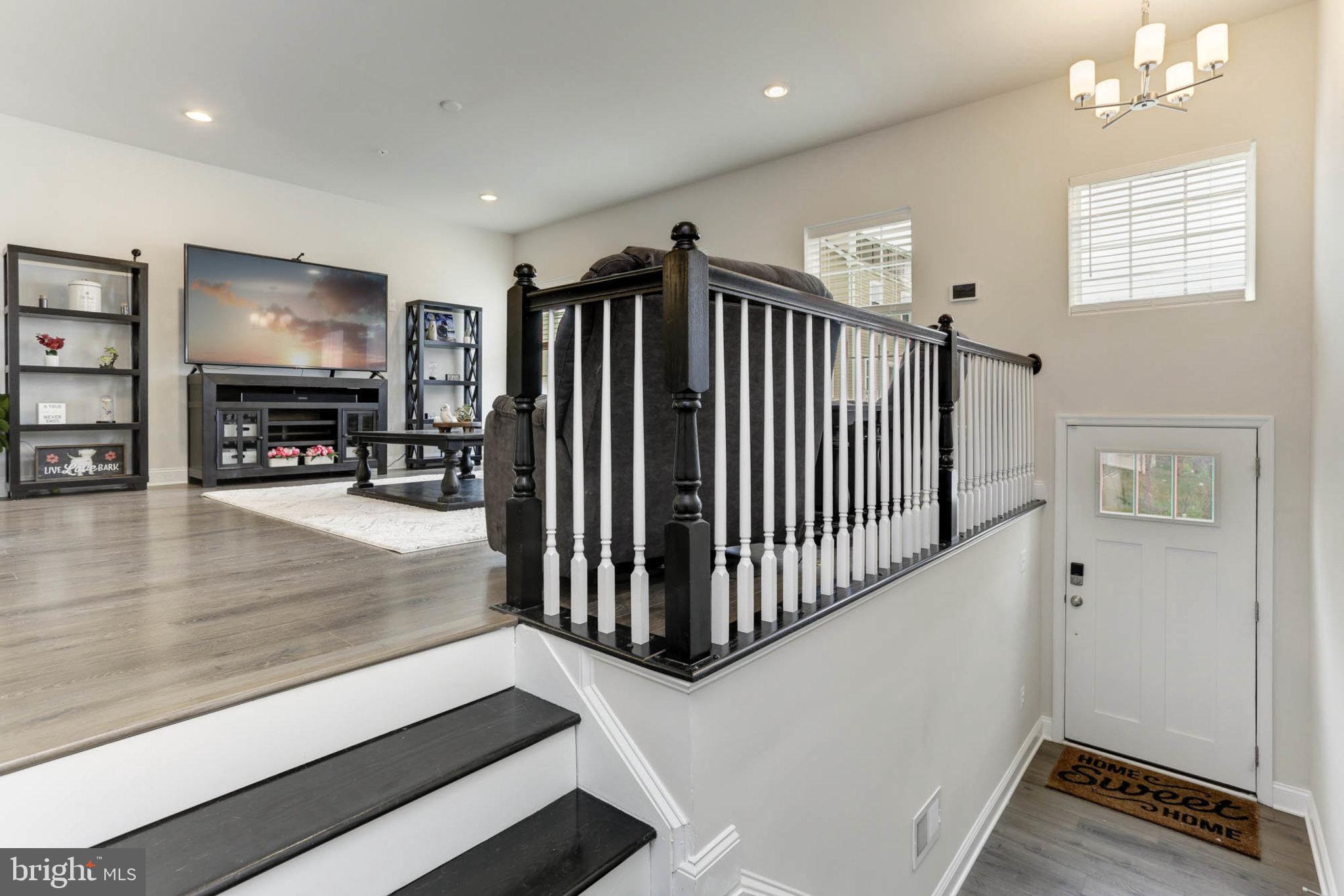 1551 Witchhazel Cir