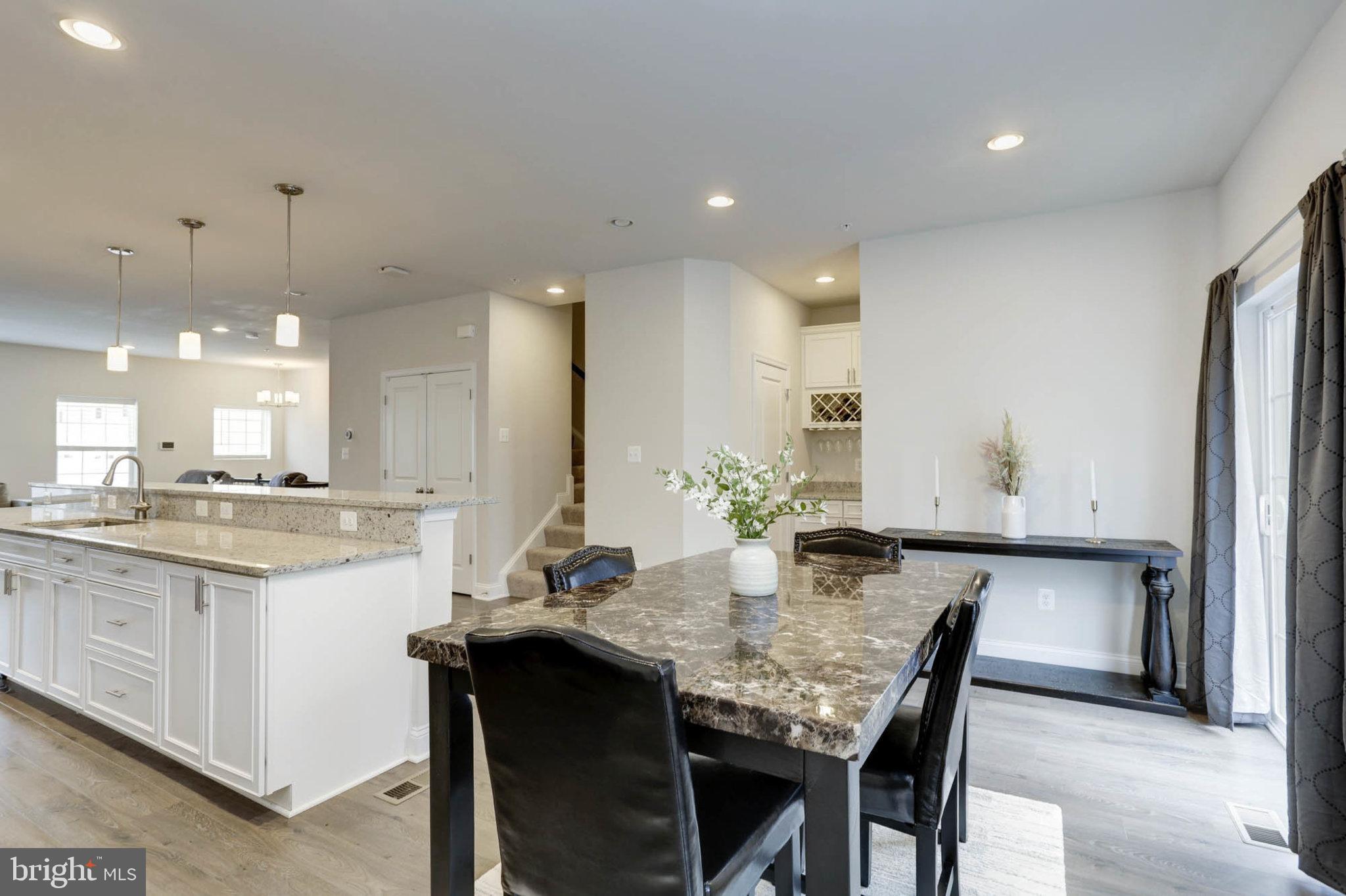 1551 Witchhazel Cir