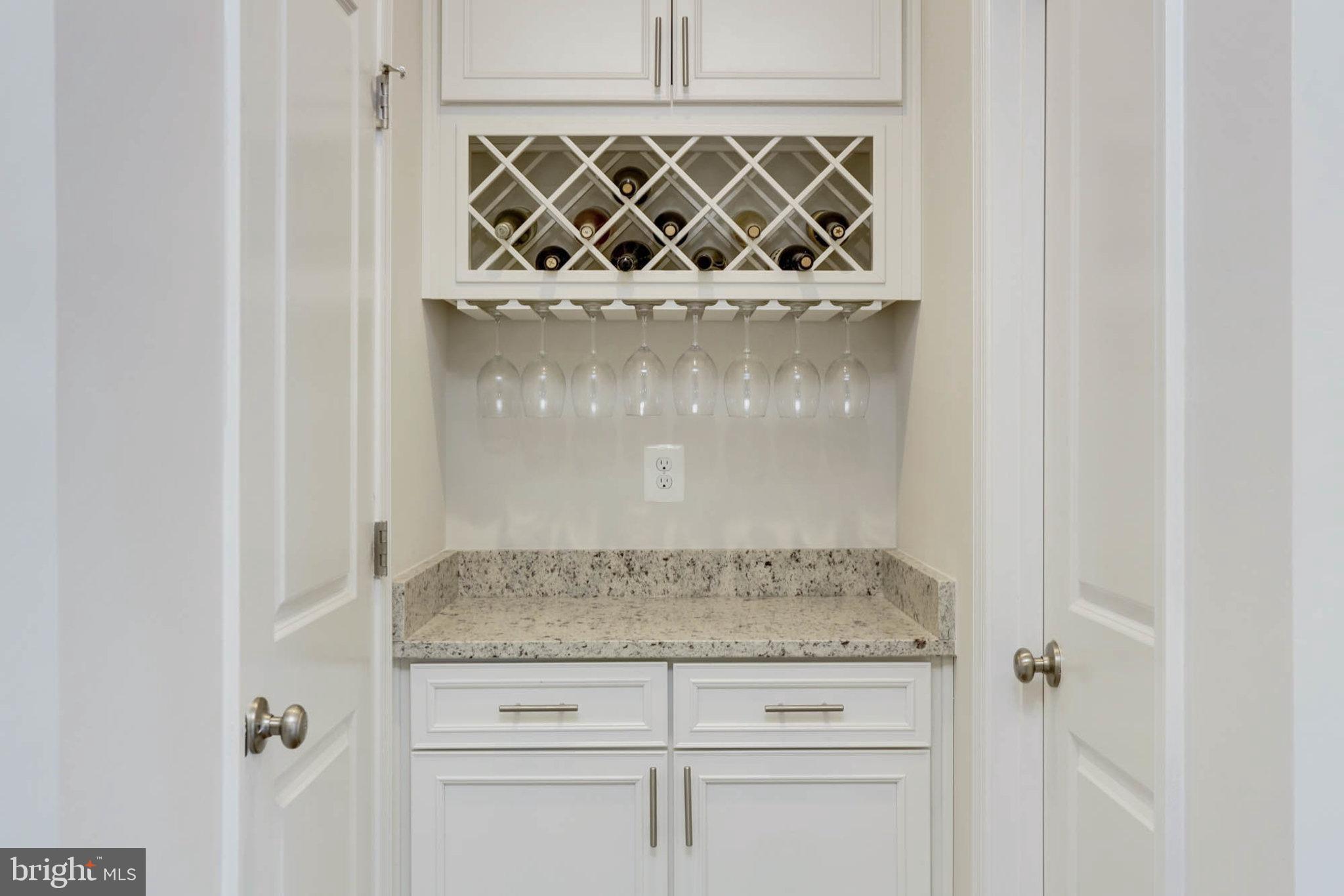 1551 Witchhazel Cir
