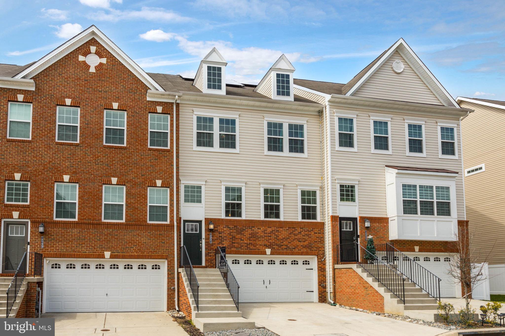 1551 Witchhazel Cir