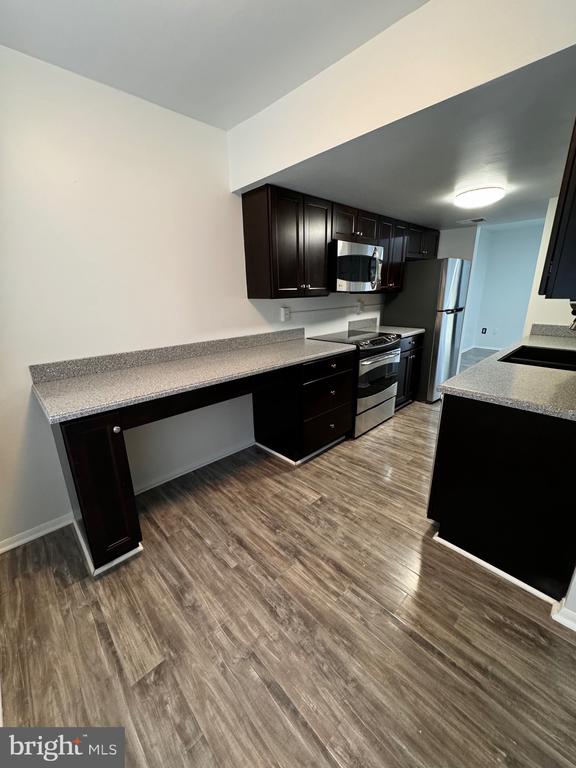 1706 WOODTREE CIR