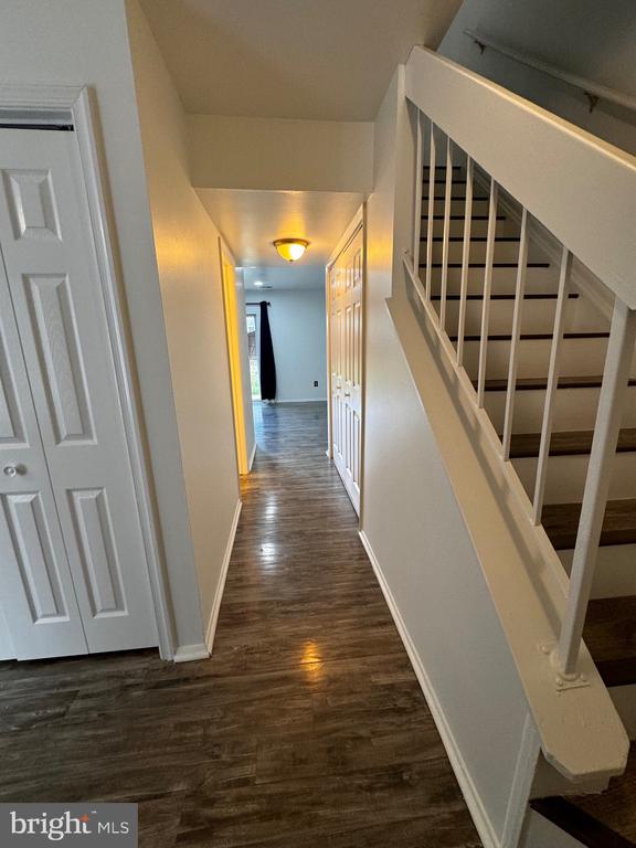 1706 WOODTREE CIR