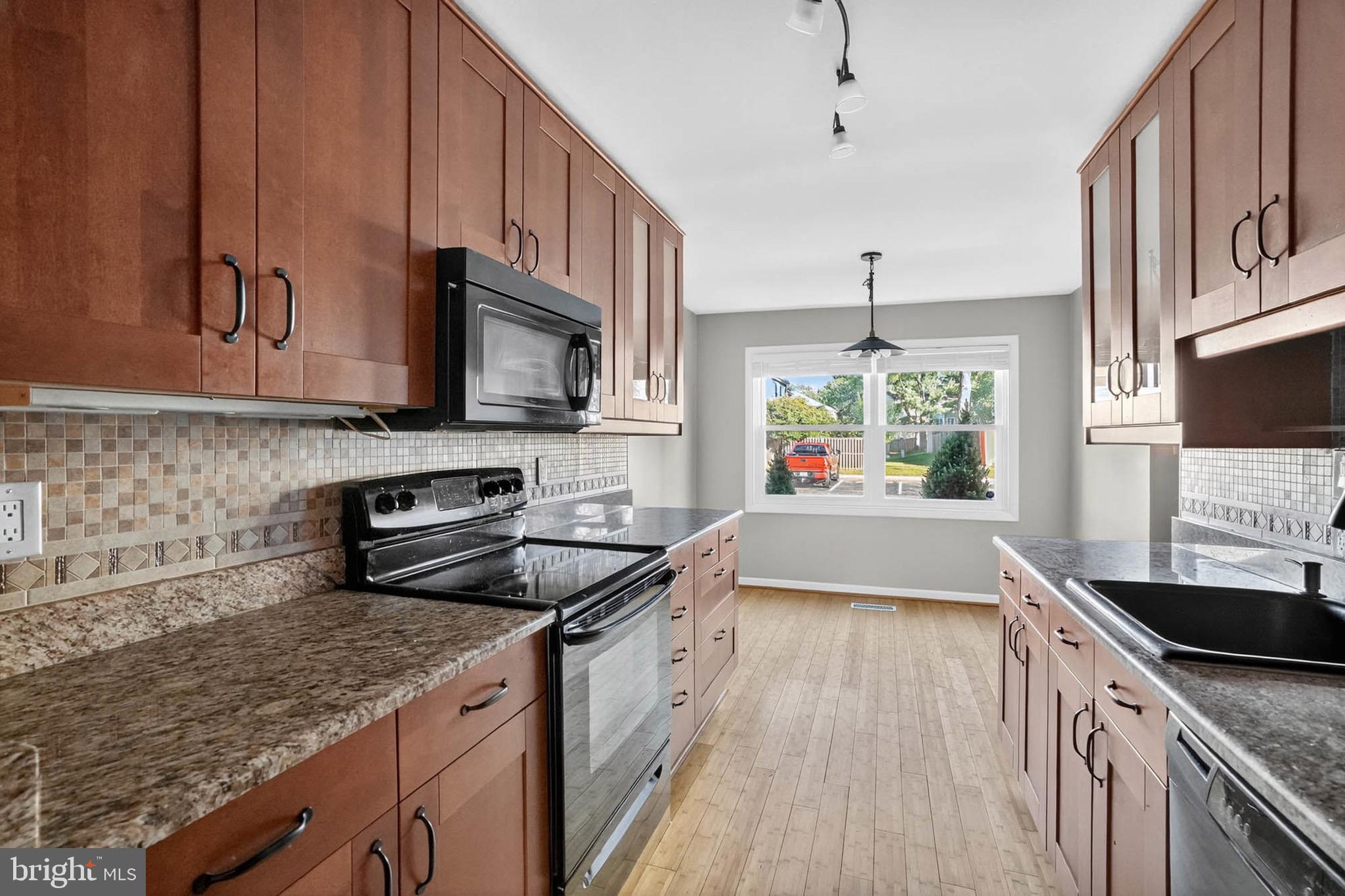 1694 FOREST HILL COURT