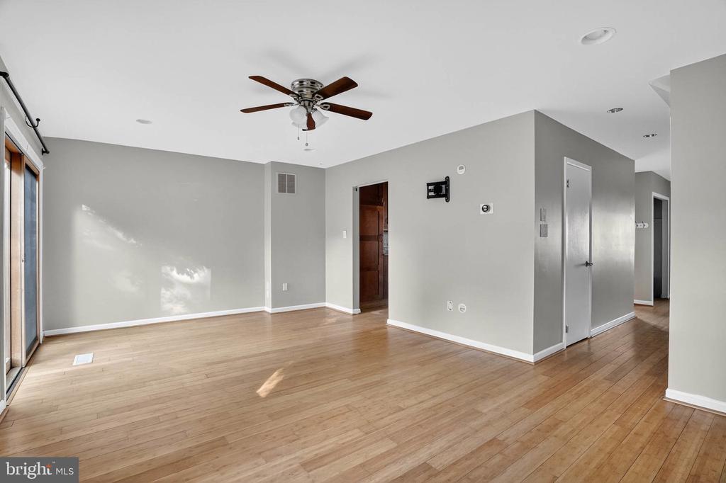 1694 FOREST HILL COURT
