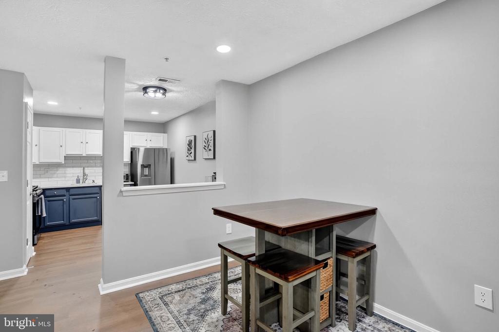 8031 BROOKSTONE COURT