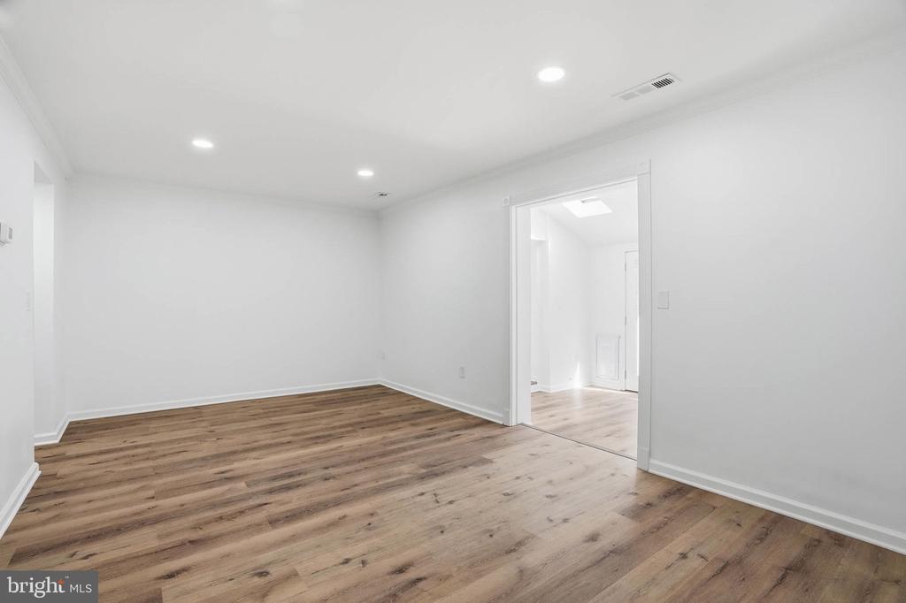 335 CHARRED OAK COURT