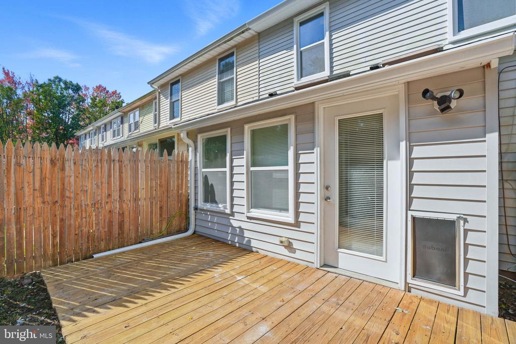 335 CHARRED OAK COURT