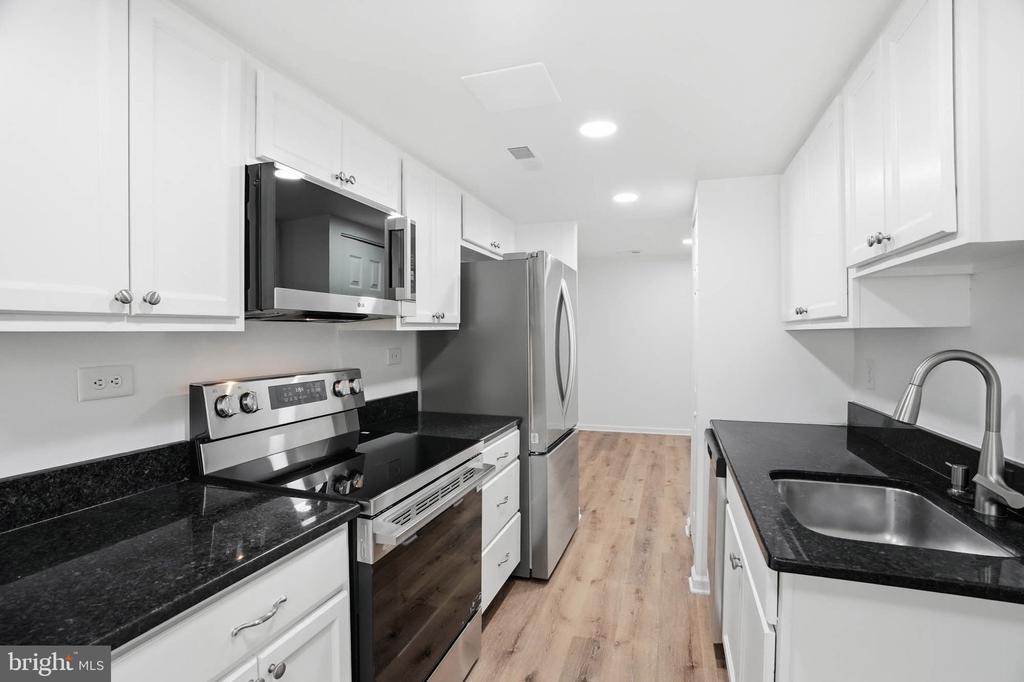 335 CHARRED OAK COURT