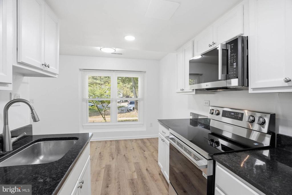 335 CHARRED OAK COURT