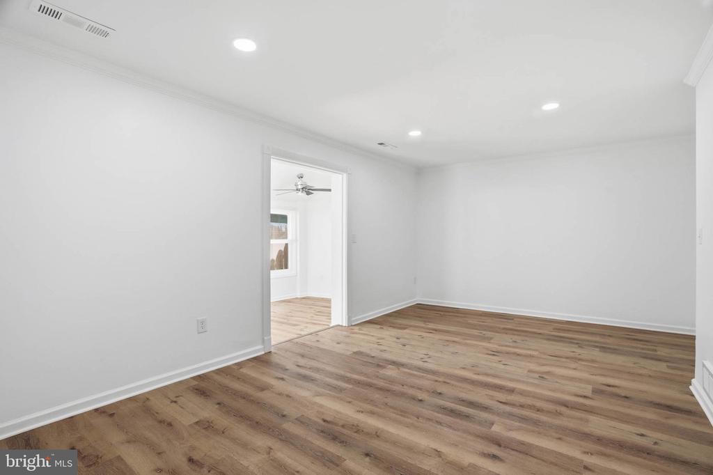 335 CHARRED OAK COURT