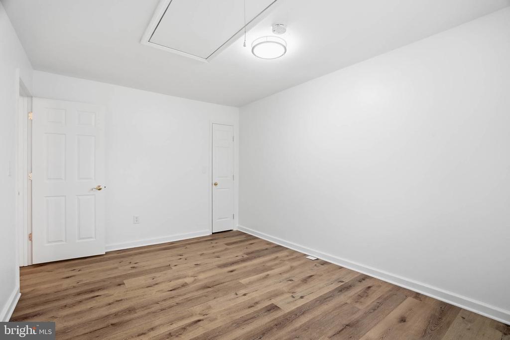 335 CHARRED OAK COURT