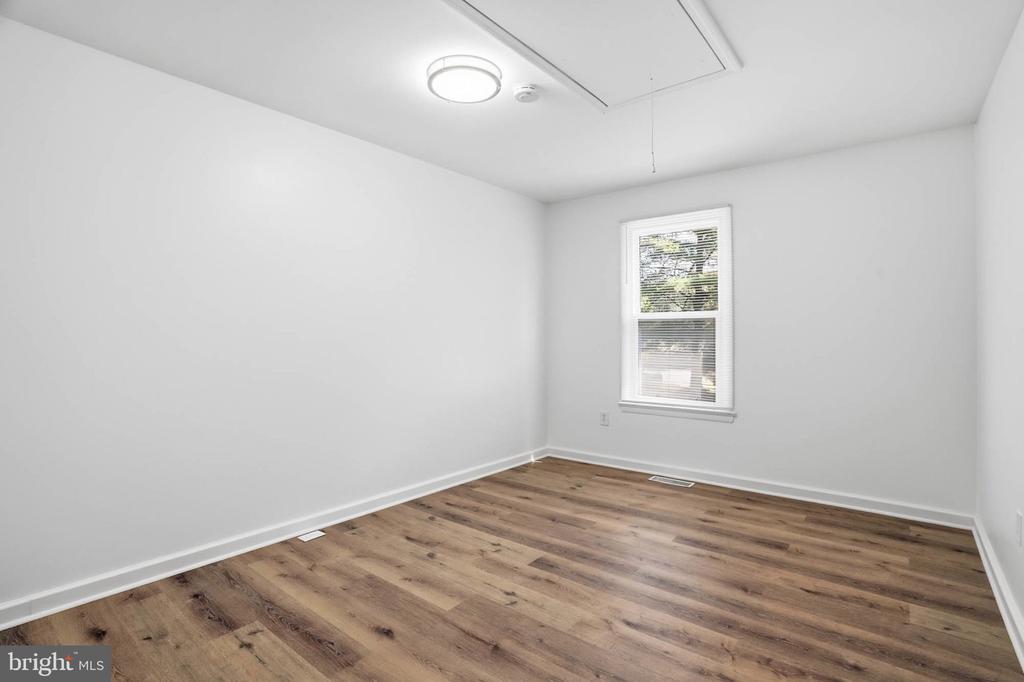 335 CHARRED OAK COURT