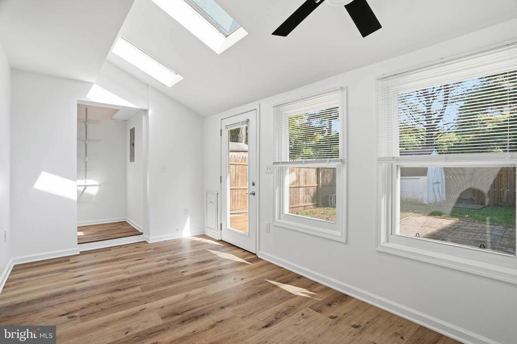 335 CHARRED OAK COURT