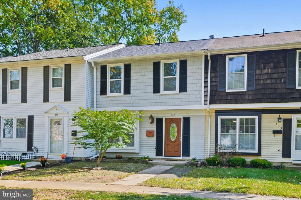 335 CHARRED OAK COURT