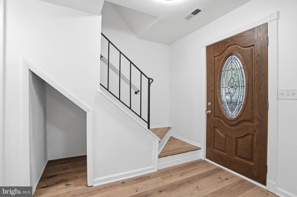 335 CHARRED OAK COURT