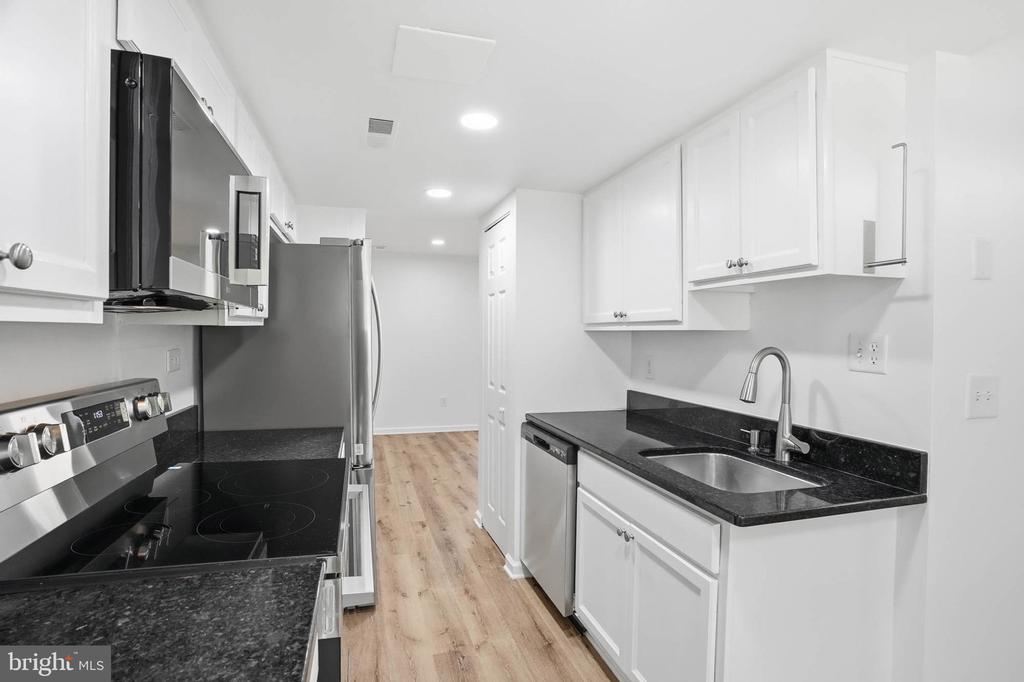 335 CHARRED OAK COURT