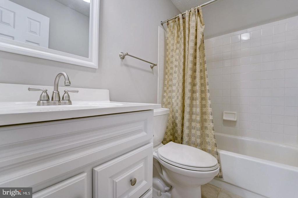 1248 Quaker Ridge Drive QUAKER RIDGE DRIVE 1248