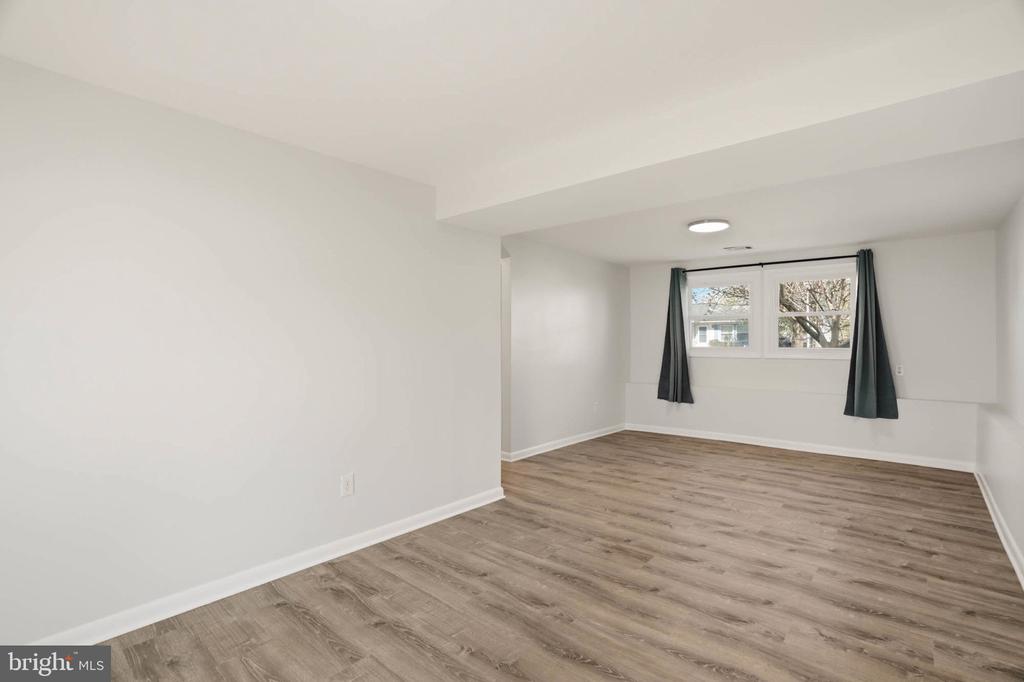 7897 PAVILION DRIVE