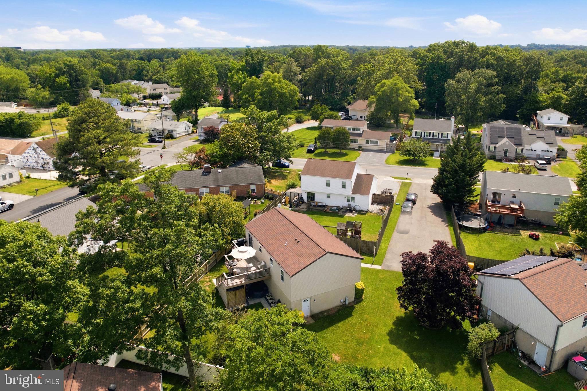 807 OAKWOOD ROAD