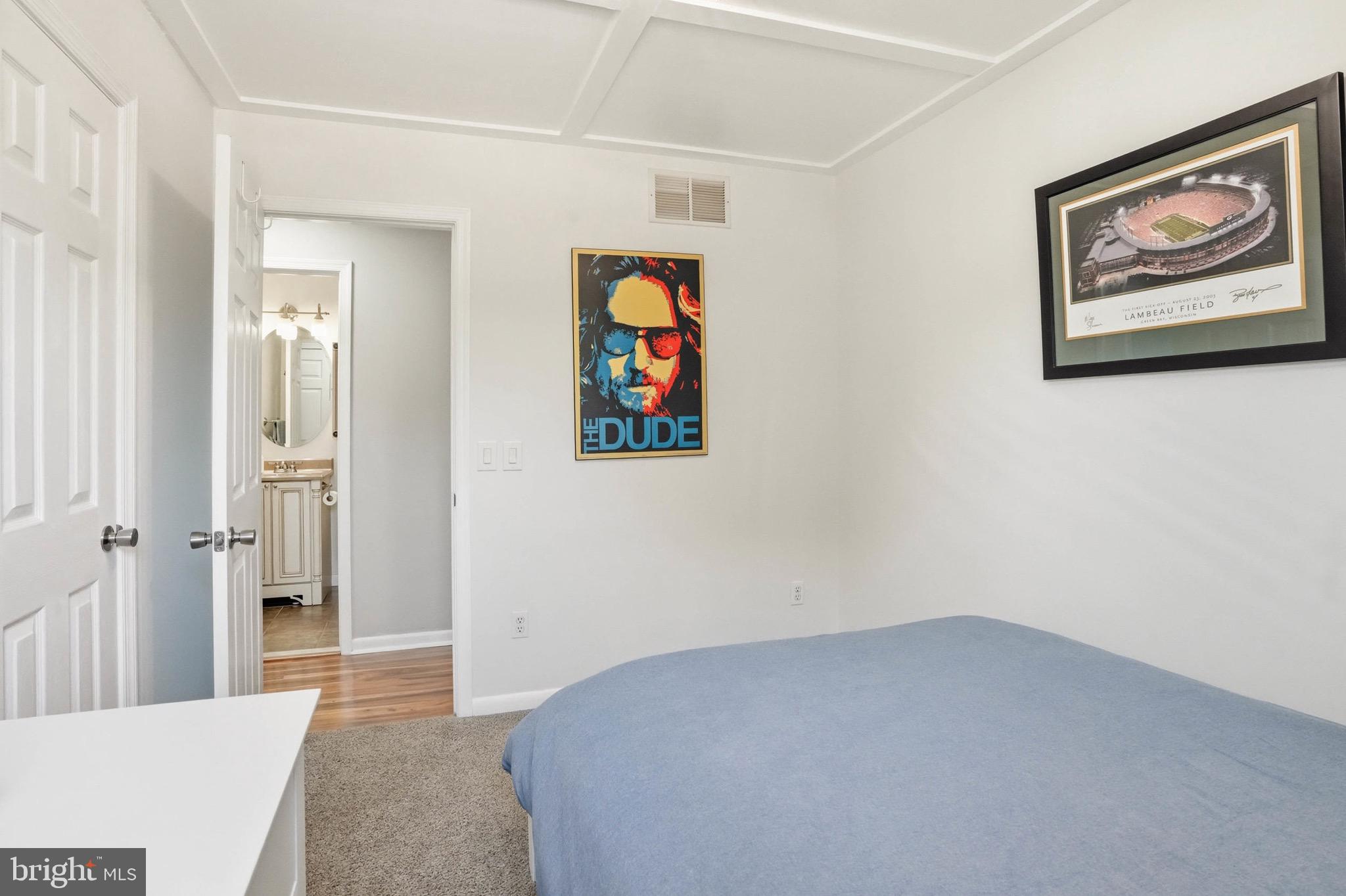 807 OAKWOOD ROAD