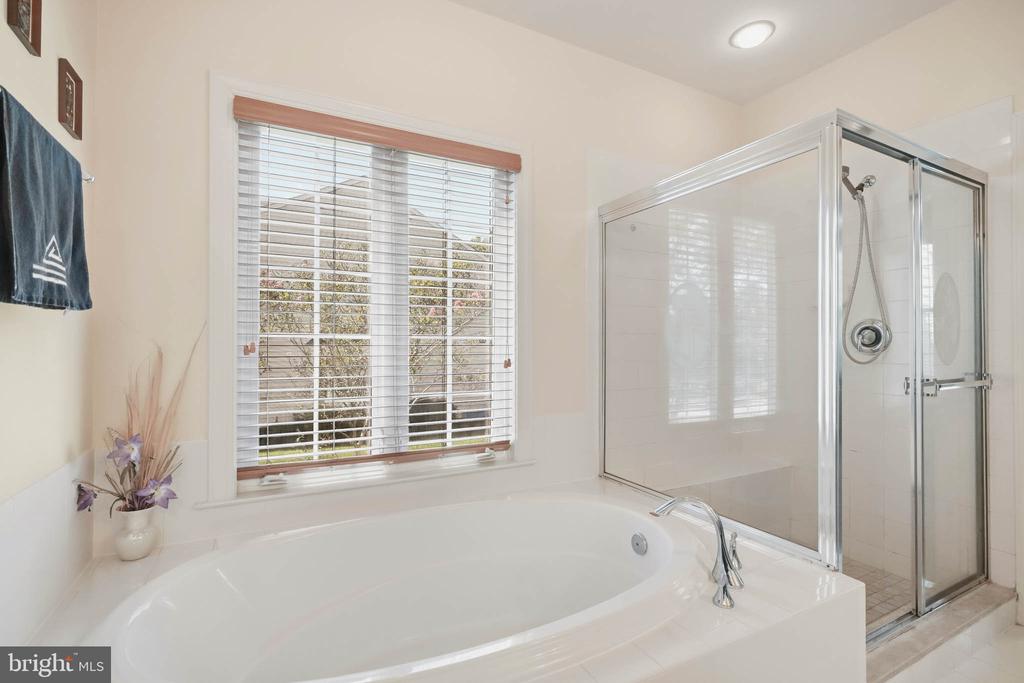 1212 WHETSTONE DRIVE