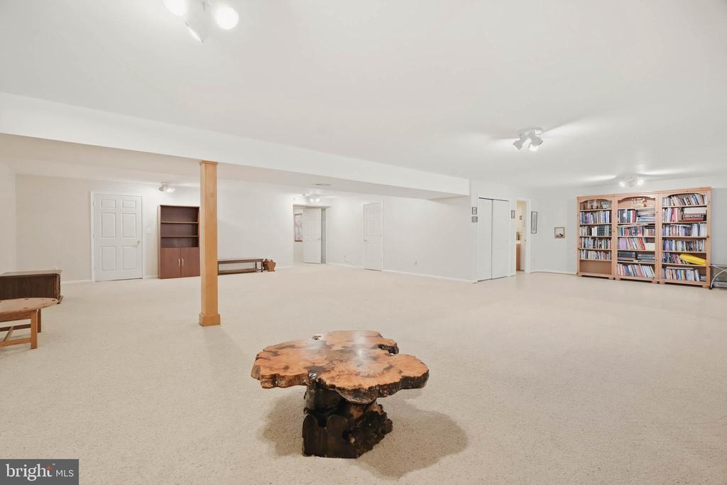 1212 WHETSTONE DRIVE