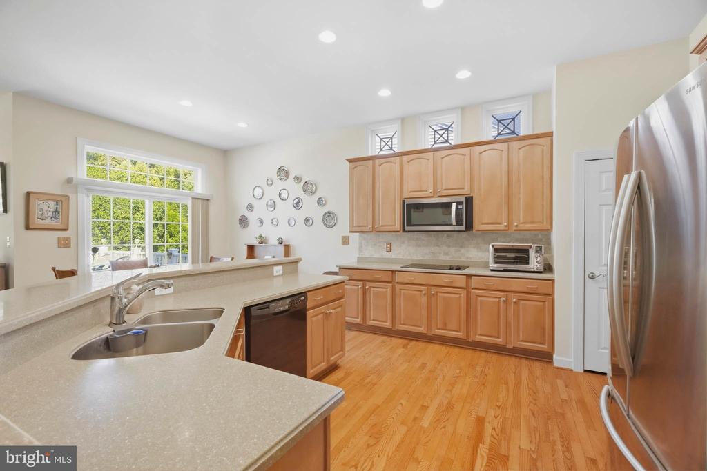 1212 WHETSTONE DRIVE