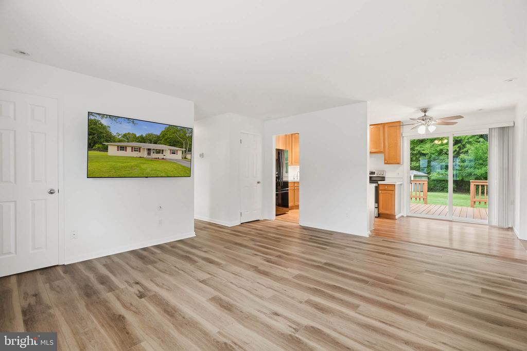 201 CEDAR LANE