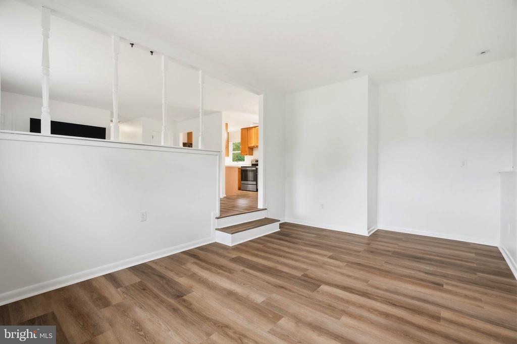 201 CEDAR LANE