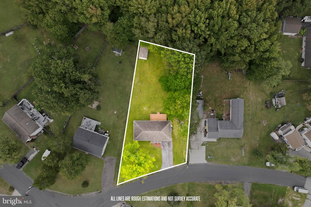 201 CEDAR LANE