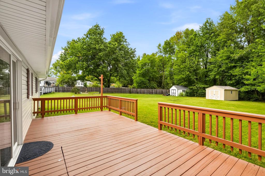 201 CEDAR LANE