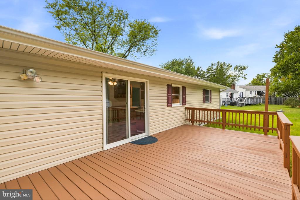 201 CEDAR LANE